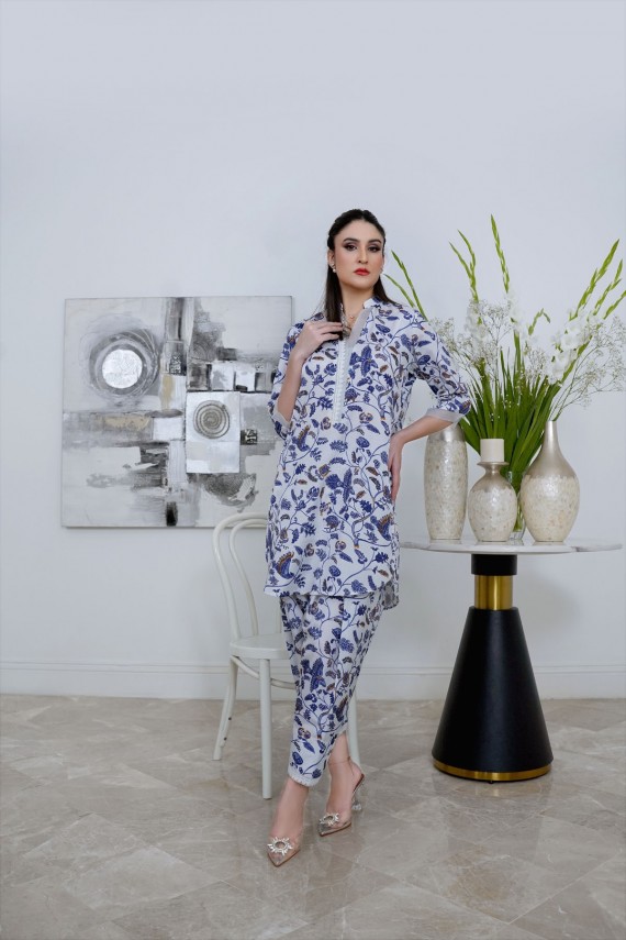 White and blue printed lawn silk 2pc suit.