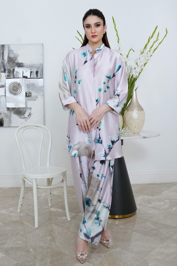 Purple printed silk 2pc suit.
